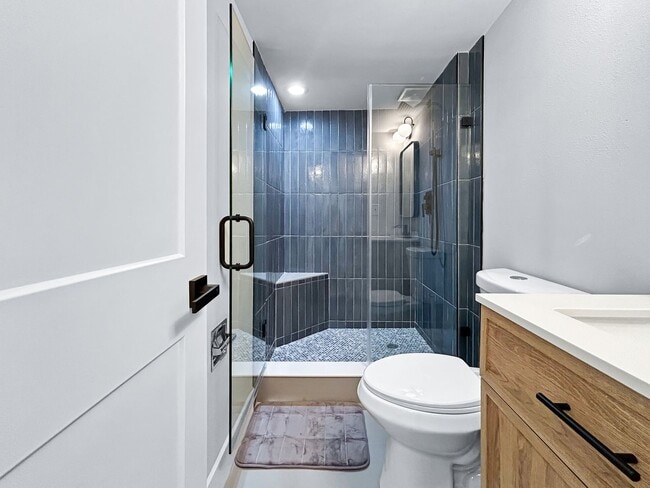 Building Photo - Available on April 15 - Stunning Furnished Waterfront Condo – 2 Beds / 2 Baths with Gulf-to-Bay V...