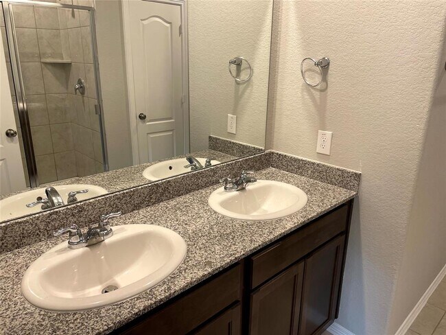Building Photo - 25560 Northpark Palm Dr