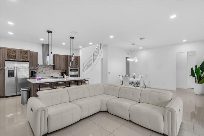 Building Photo - 15540 NW 88th Ave