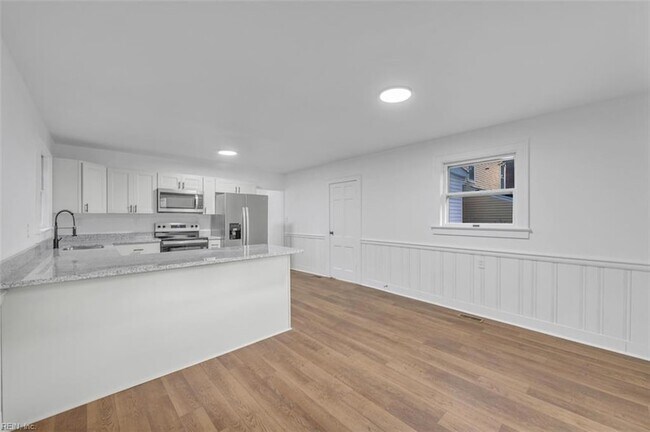 Building Photo - 416 Maryland Ave