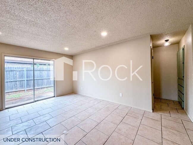 Building Photo - 7024-26 Woodlake Duplex