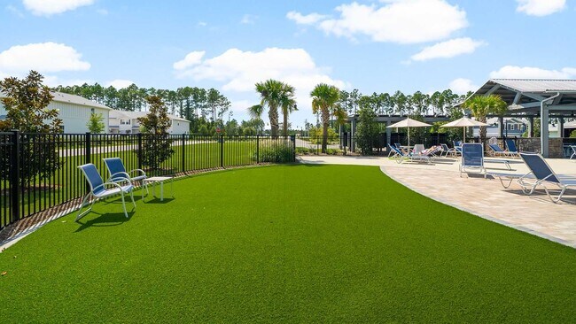 Building Photo - 532 Melrose Wy