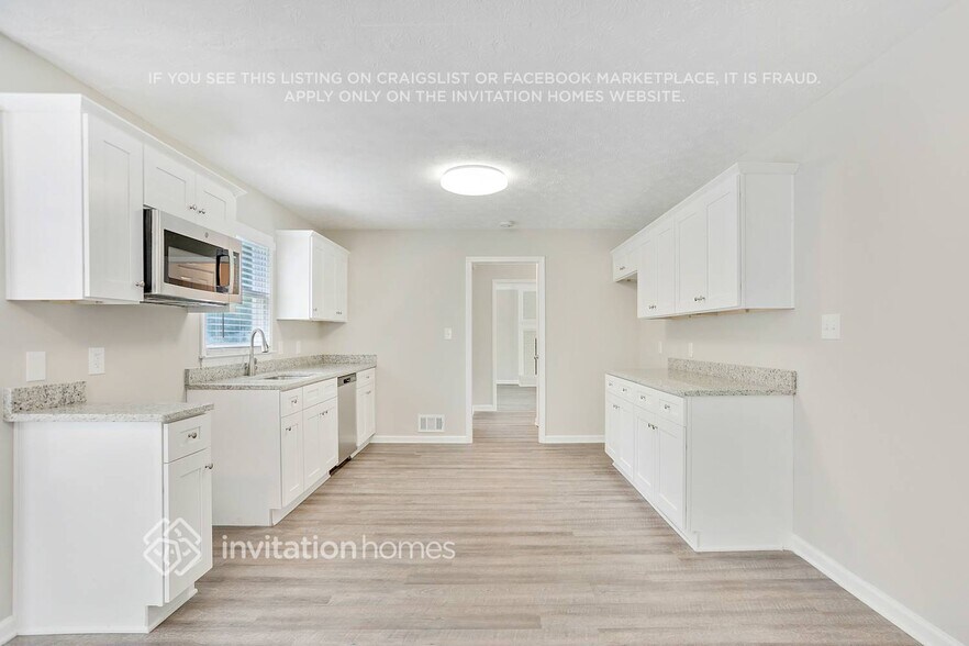 Building Photo - 601 Exam Ct