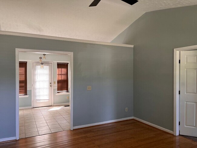 Building Photo - Lovely Ranch Home in Smyrna - No HOA