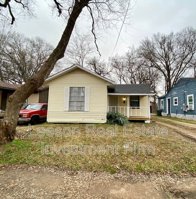 Primary Photo - 3042 Fulton St