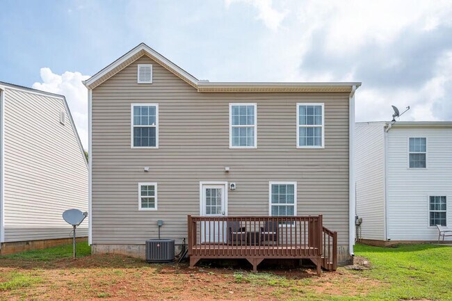 Building Photo - 31 Middleton Ct