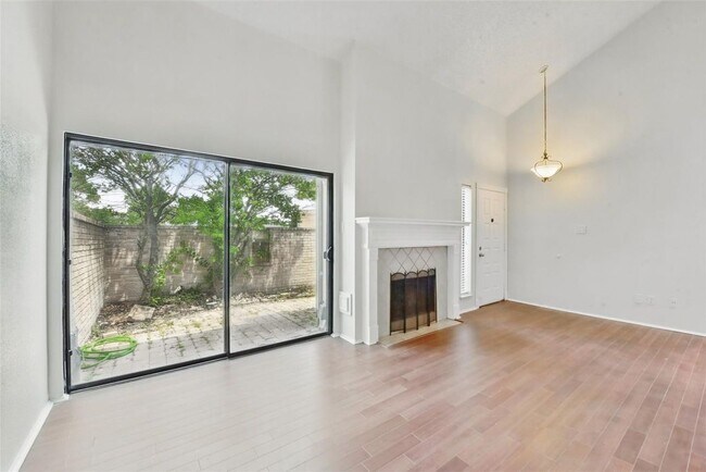 Building Photo - 3126 Windchase Blvd