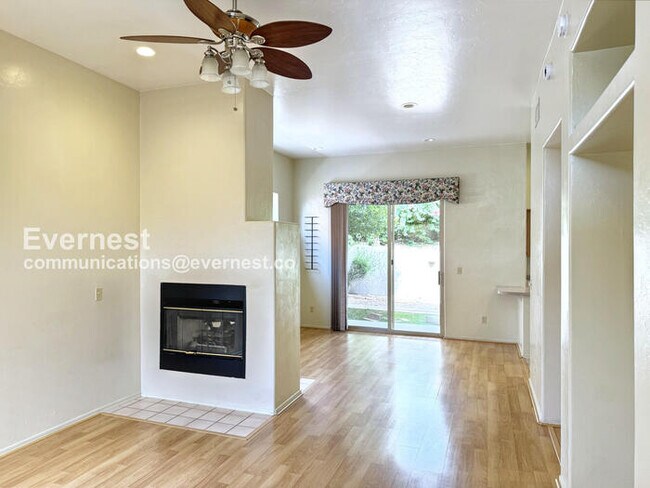 Building Photo - 3-Bedroom Home with Garage / Pet-Friendly ...