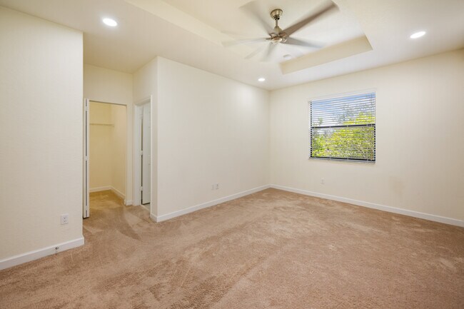 Building Photo - 6948 Broadland Wy