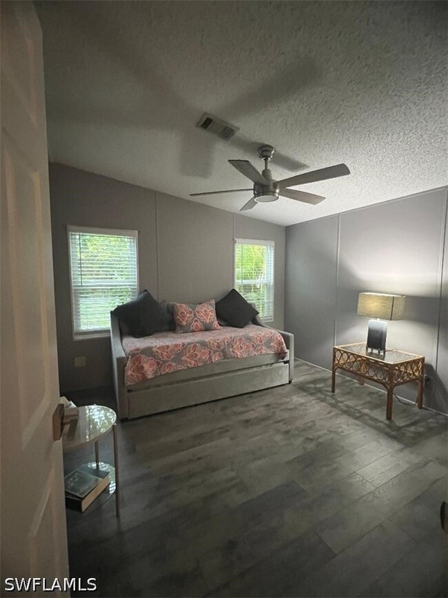 Building Photo - 1515 Gulf Coast Dr