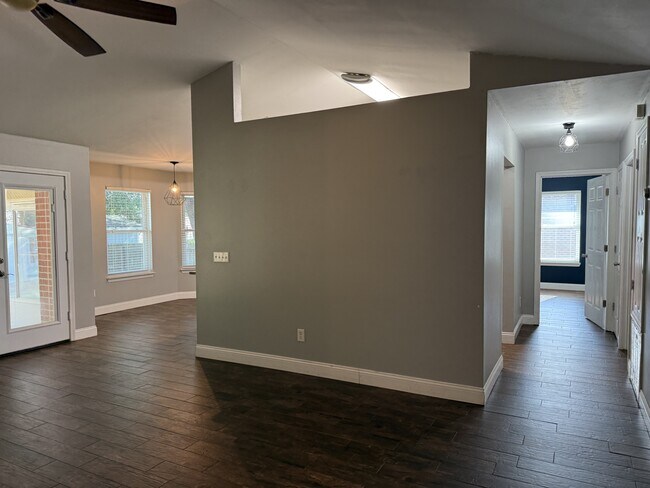 Building Photo - 2813 Atoka Trail