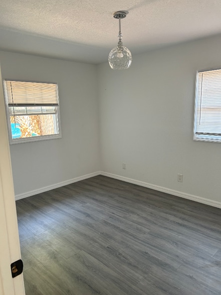 Building Photo - 648 59th St S