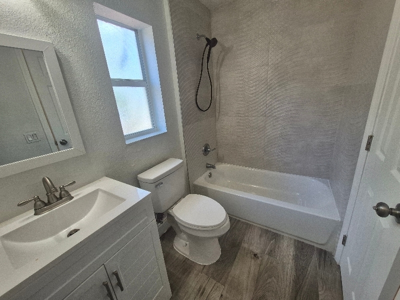 Building Photo - 3311 Broadway