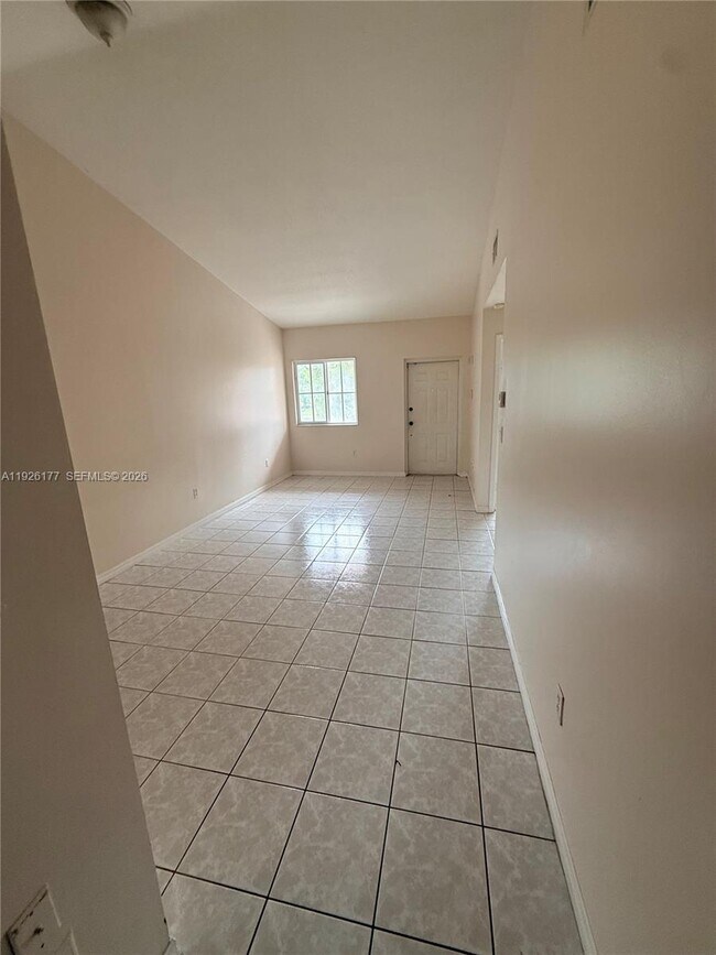 Building Photo - 1251 SE 27th St