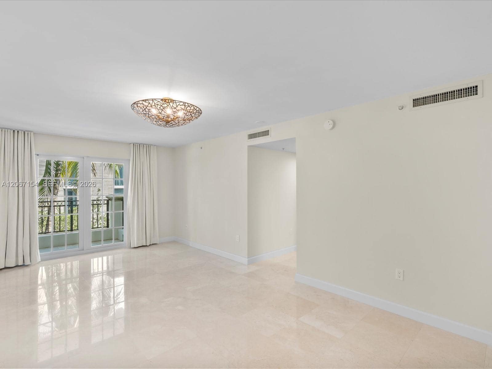 Building Photo - 730 3rd St