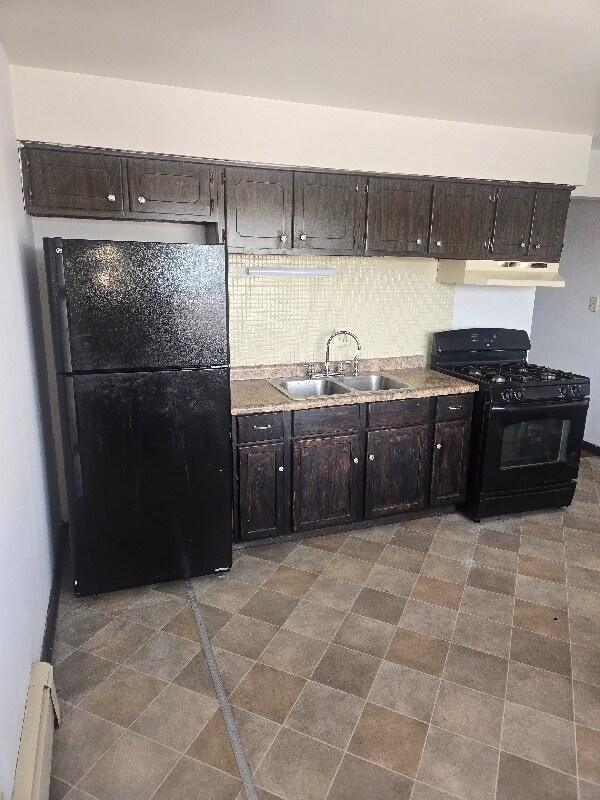 Primary Photo - 279 Yates Ave
