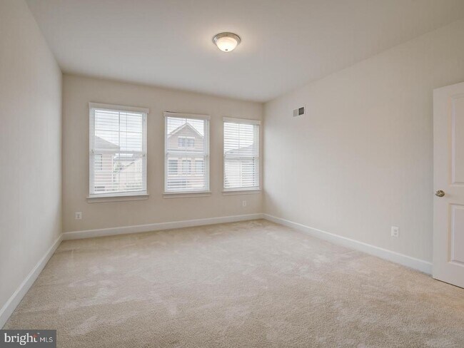 Building Photo - 20447 Codman Dr