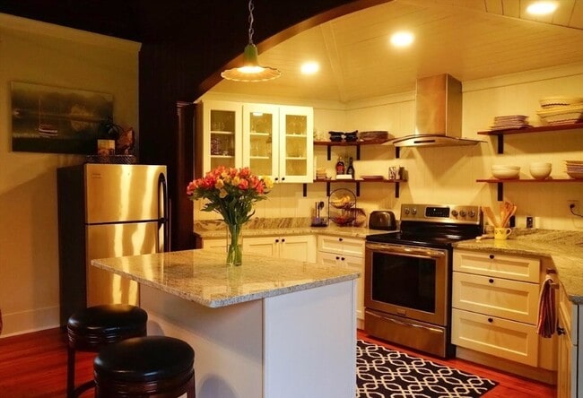 Building Photo - 49 A Soule Ave