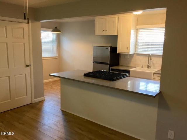 Building Photo - 2661 Los Robles Rd