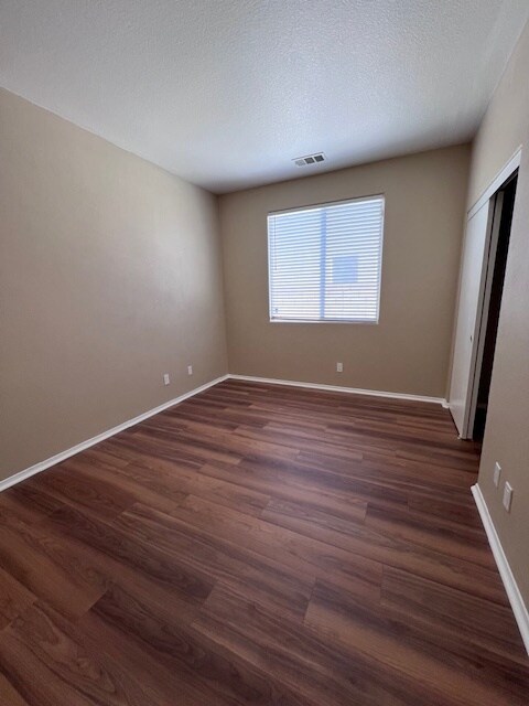 Building Photo - 4649 Jade Ct