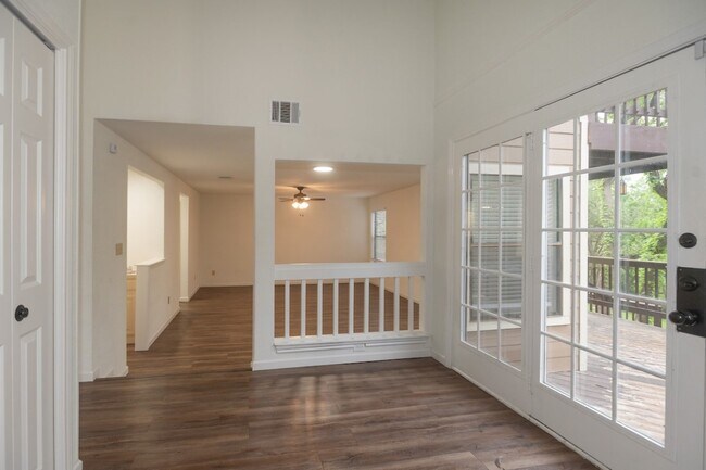 Building Photo - 11513 Juniper Ridge Dr