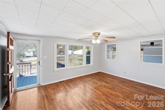 Building Photo - 214 Latta Ave