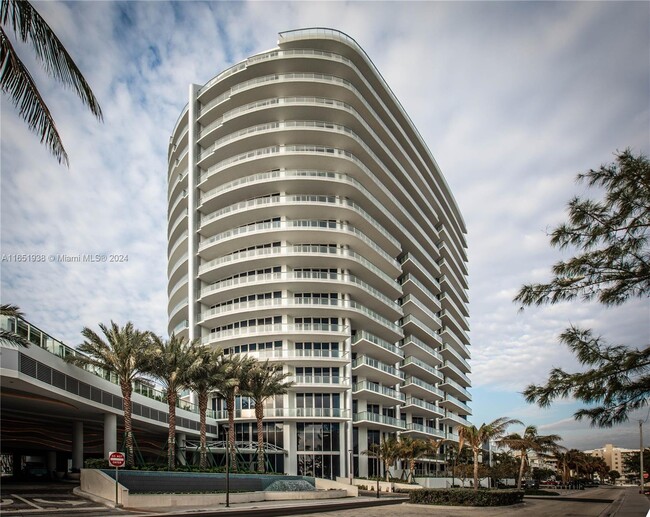 Building Photo - 701 S Fort Lauderdale Beach Blvd