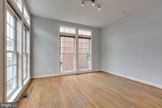 Building Photo - 5151 Key View Way
