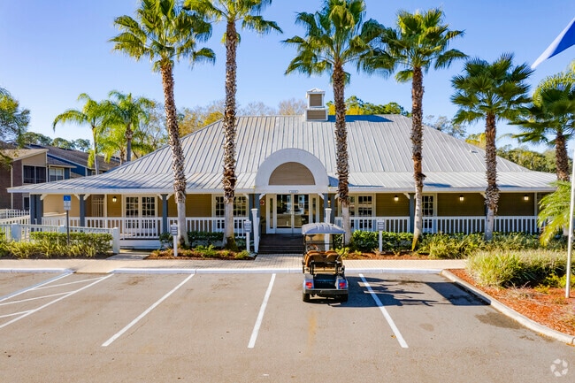 Leasing office - 1400 Plantation Blvd Plant City, FL 33566-1502 - Walden Lake