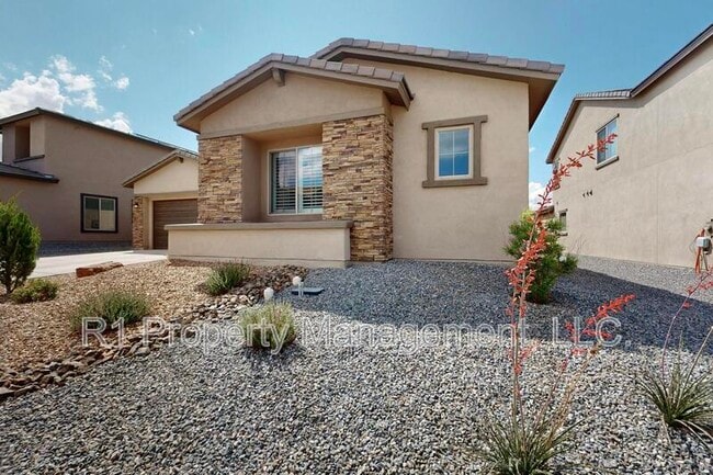 Building Photo - 1723 Mount Hood Trl NW