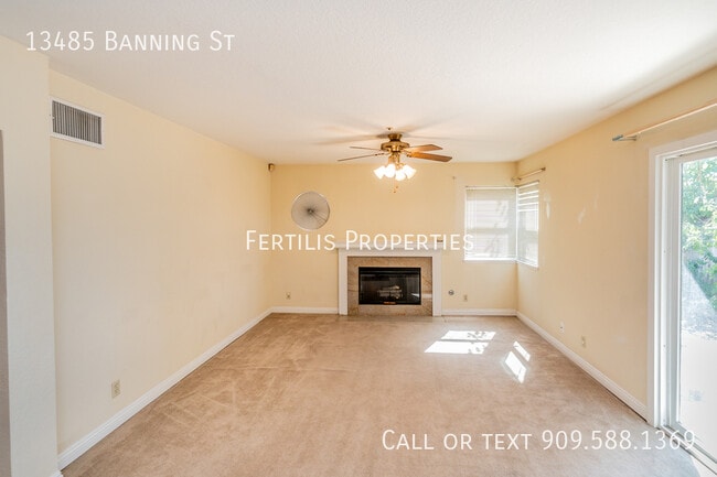 Building Photo - 13485 Banning St