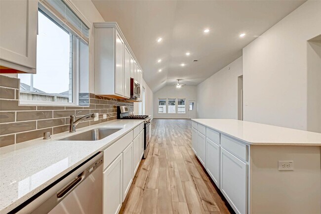 Building Photo - 201 Cambria Green Ln