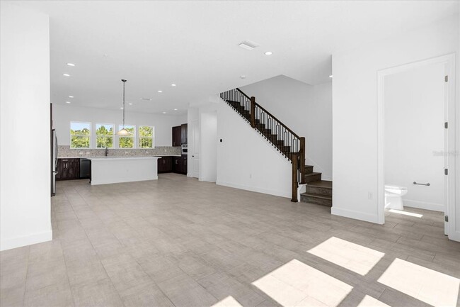 Building Photo - 2362 Brix St