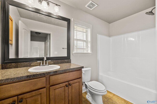 Building Photo - 104 Grantham Cir