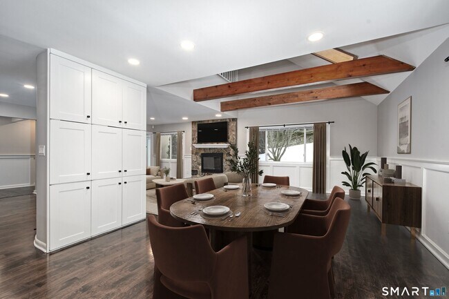 Building Photo - 17 Ferry Ln