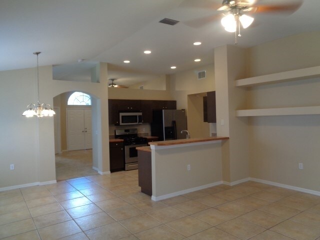 Building Photo - 28716 Raindance Ave