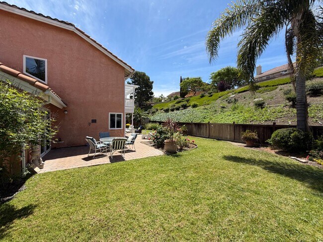 Building Photo - Beautiful 3 bed/3 bath In San Clemente
