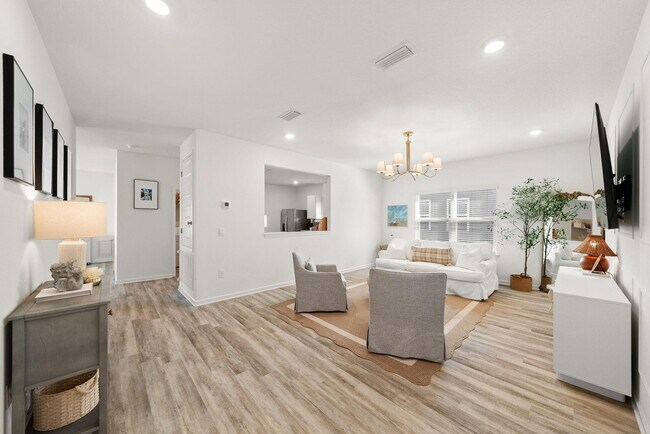 Building Photo - 39 Bluebeech St