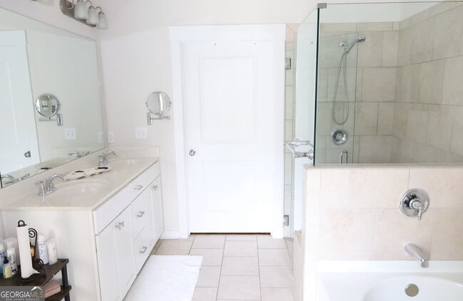 Building Photo - 2845 Long Shadow Ct