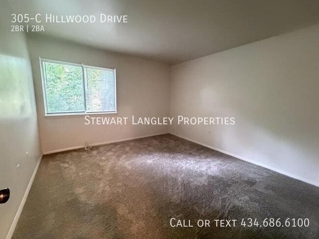 Building Photo - 305 Hillwood Dr