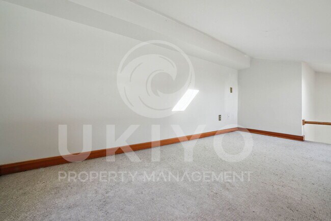 Building Photo - 6538 Gwin Rd