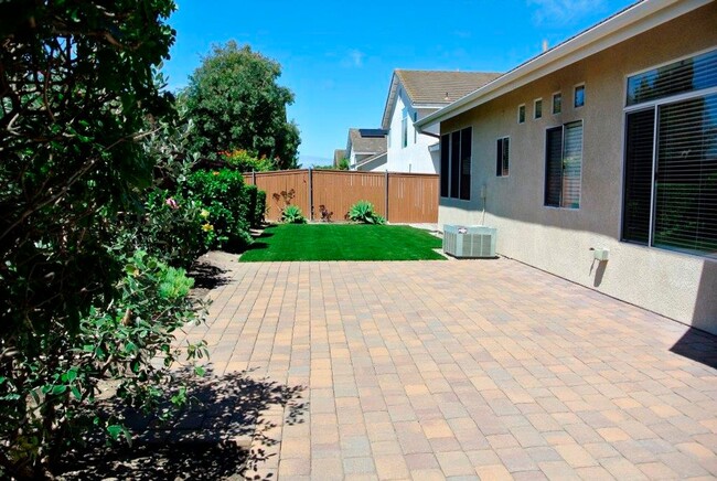 Building Photo - 4Bed/2Bath one story home in Oceanside~ Ca...