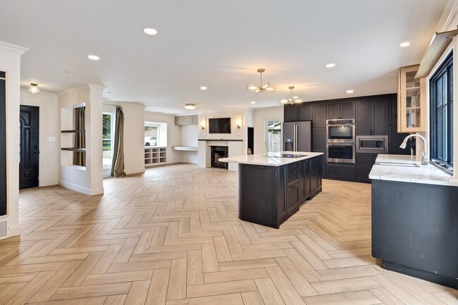 Building Photo - 1023 Greencliff Rd