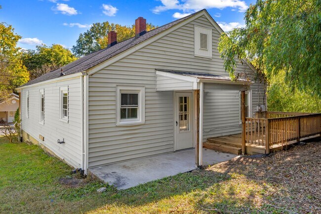 Building Photo - 1540 McCormick St