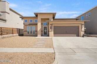 Building Photo - 337 Fray Olguin Ct