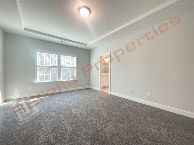 Building Photo - Beautiful 5 Bedroom 2-Car Garage Home with...
