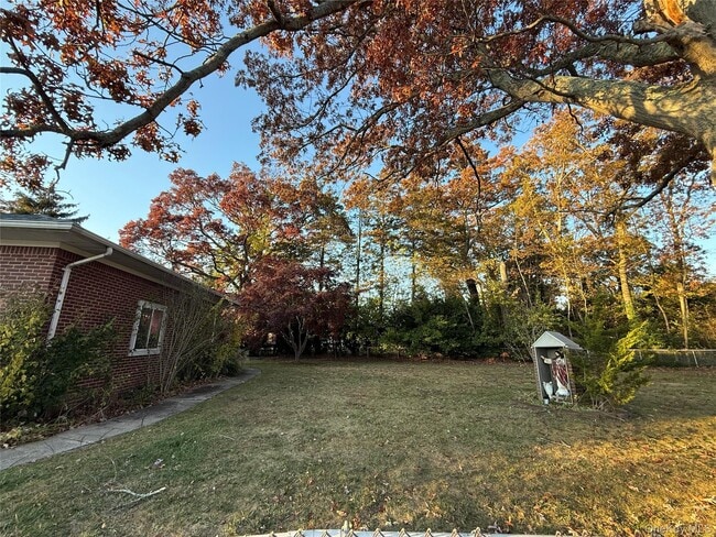 Building Photo - 301A Copiague Pl