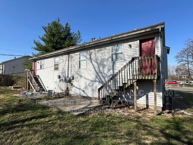 Building Photo - 1525 Jackson Ave