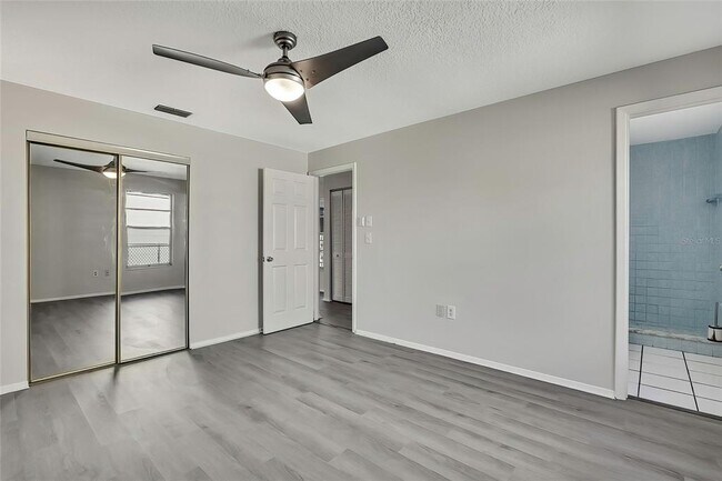 Building Photo - 3332 Vorden St