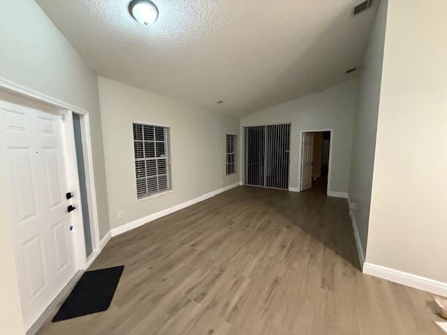 Building Photo - 10709 Pelican Dr